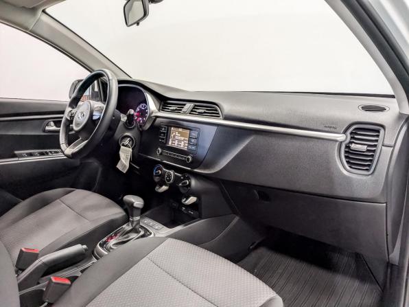 Kia Rio IV Рестайлинг с пробегом 2021 года, цена 1 725 000 рублей, 38885 км, седан, Автокод Объявления