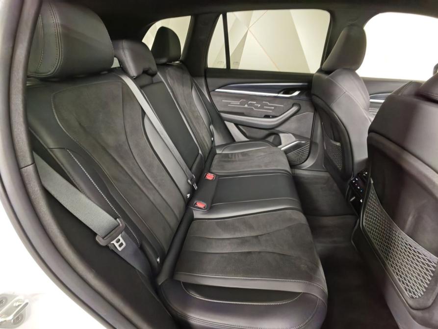 Geely Monjaro I Москва  - изображение 15
