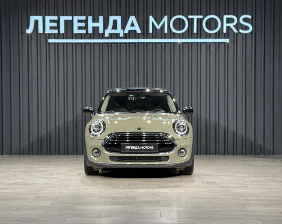 Mini Hatch III (F55/F56) Рестайлинг с пробегом 2020 года, цена 2 450 000 рублей, 28450 км, хэтчбек, Автокод Объявления