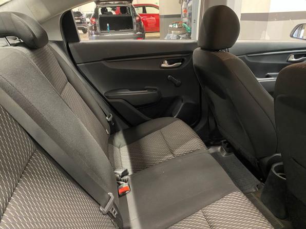 Kia Rio IV с пробегом 2018 года, цена 899 000 рублей, 215000 км, седан, Автокод Объявления