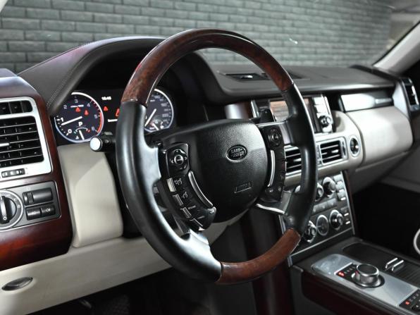 Land Rover Range Rover III Рестайлинг 2 с пробегом 2012 года, цена 2 390 000 рублей, 265084 км, внедорожник, Автокод Объявления