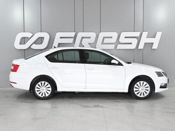 Skoda Octavia III (A7) Рестайлинг с пробегом 2019 года, цена 1 820 000 рублей, 78691 км, лифтбек, Автокод Объявления