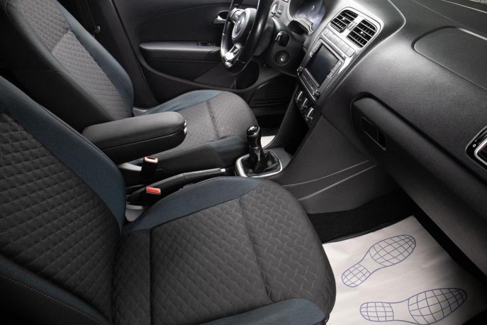 Volkswagen Polo V Рестайлинг Оренбург  - изображение 18