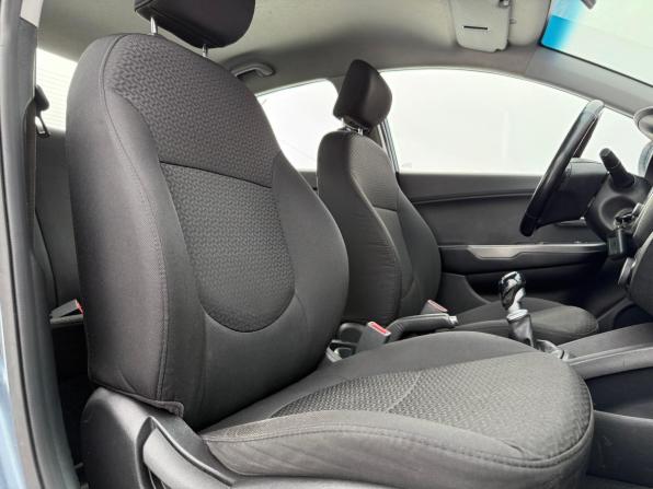 Kia Rio III Рестайлинг с пробегом 2016 года, цена 930 000 рублей, 101000 км, седан, Автокод Объявления