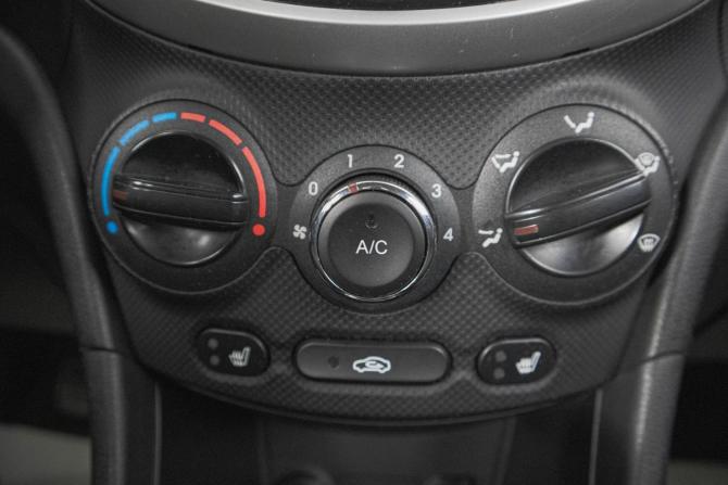 Hyundai Solaris I с пробегом 2011 года, цена 879 000 рублей, 133000 км, хэтчбек, Автокод Объявления