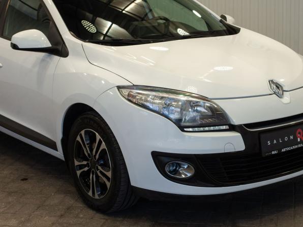 Renault Megane III Рестайлинг с пробегом 2012 года, цена 735 000 рублей, 138887 км, хэтчбек, Автокод Объявления