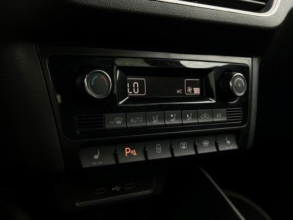 Volkswagen Polo VI с пробегом 2021 года, цена 1 568 700 рублей, 138940 км, лифтбек, Автокод Объявления