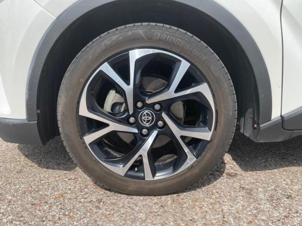 Toyota C-HR I с пробегом 2017 года, цена 1 293 600 рублей, 103412 км, внедорожник, Автокод Объявления