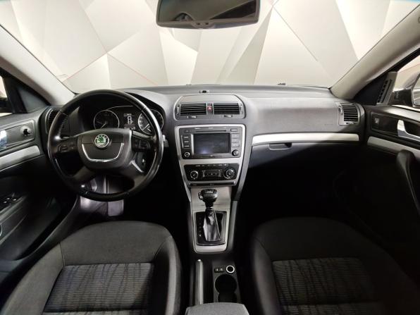 Skoda Octavia II (A5) Рестайлинг с пробегом 2012 года, цена 785 000 рублей, 215493 км, лифтбек, Автокод Объявления