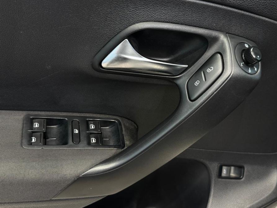 Volkswagen Polo V Волжский  - изображение 11