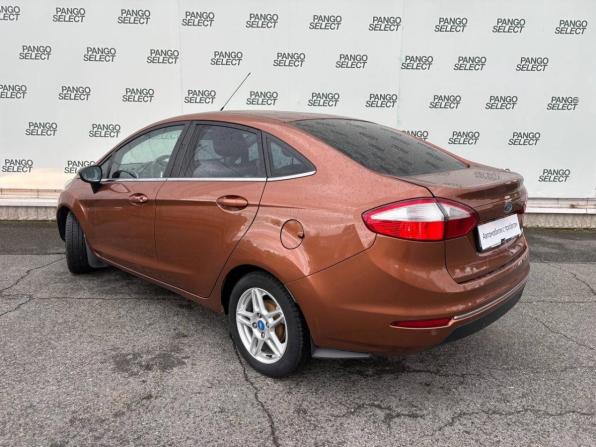 Ford Fiesta Mk6 Рестайлинг с пробегом 2015 года, цена 750 000 рублей, 137700 км, седан, Автокод Объявления