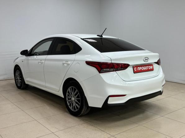 Hyundai Solaris II с пробегом 2017 года, цена 1 280 000 рублей, 107033 км, седан, Автокод Объявления