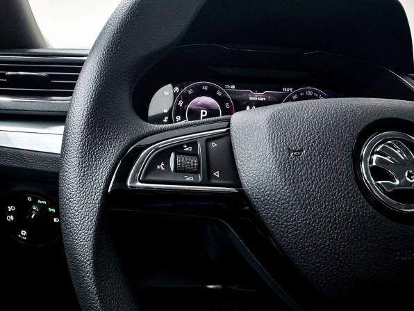 Skoda Superb III Рестайлинг с пробегом 2025 года, цена 3 255 000 рублей, 74 км, лифтбек, Автокод Объявления