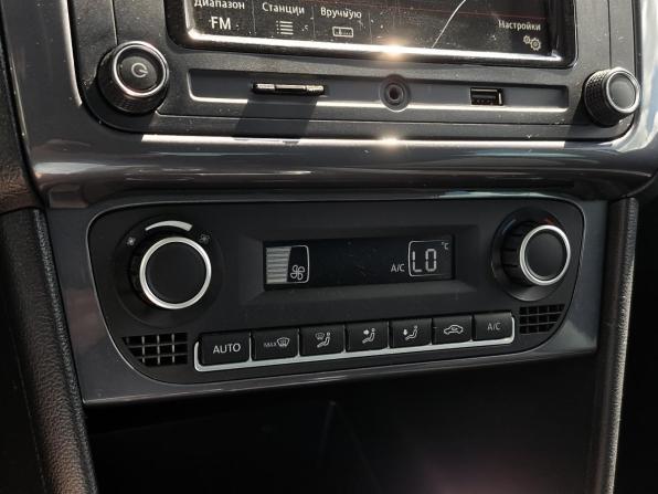 Volkswagen Polo V Рестайлинг с пробегом 2019 года, цена 1 512 000 рублей, 61509 км, седан, Автокод Объявления