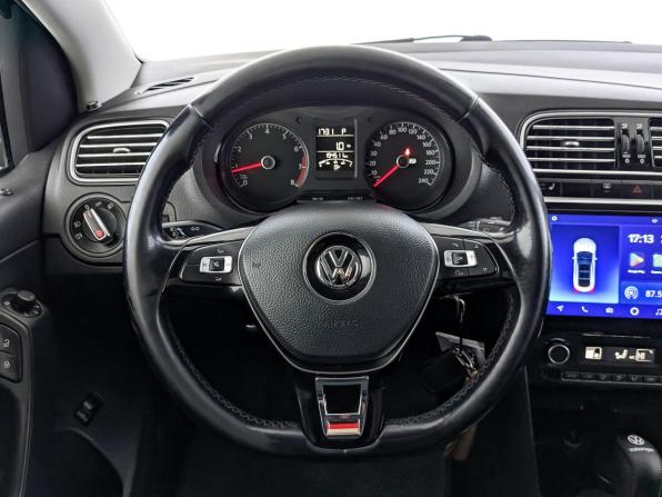 Volkswagen Polo V Рестайлинг с пробегом 2017 года, цена 925 000 рублей, 194509 км, седан, Автокод Объявления