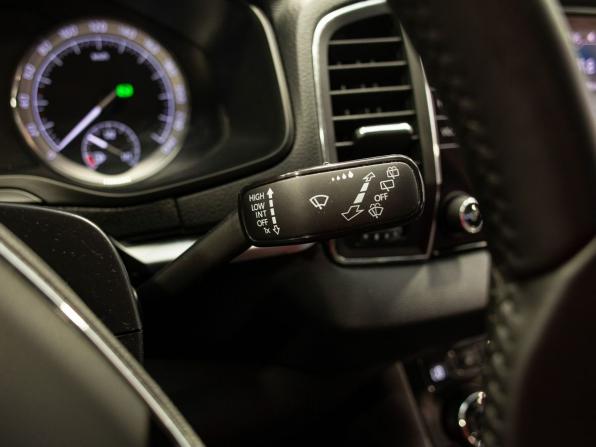 Skoda Karoq I с пробегом 2021 года, цена 2 350 000 рублей, 141886 км, внедорожник, Автокод Объявления