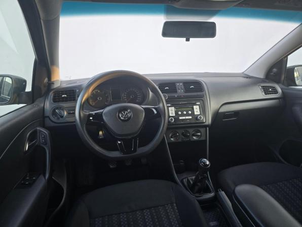 Volkswagen Polo V Рестайлинг с пробегом 2015 года, цена 999 000 рублей, 140000 км, седан, Автокод Объявления