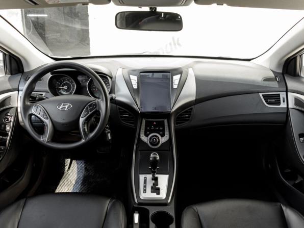 Hyundai Avante V с пробегом 2012 года, цена 895 000 рублей, 155015 км, седан, Автокод Объявления