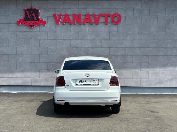 Volkswagen Polo V Рестайлинг с пробегом 2016 года, цена 1 130 000 рублей, 101621 км, седан, Автокод Объявления