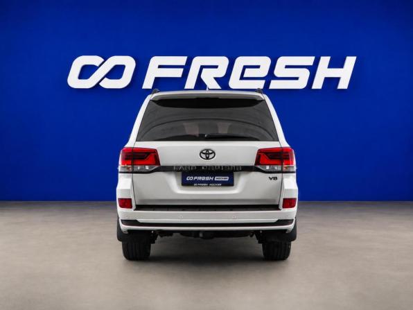 Toyota Land Cruiser 200 Series Рестайлинг 2 с пробегом 2020 года, цена 8 349 777 рублей, 72397 км, внедорожник, Автокод Объявления