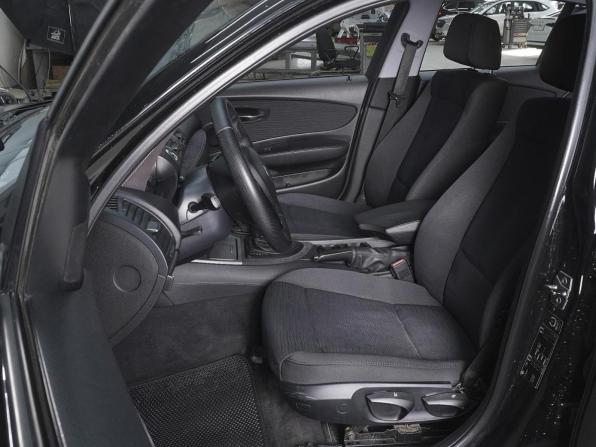 BMW 1 серии I (E81/E82/E87/E88) Рестайлинг с пробегом 2011 года, цена 610 030 рублей, 248239 км, хэтчбек, Автокод Объявления