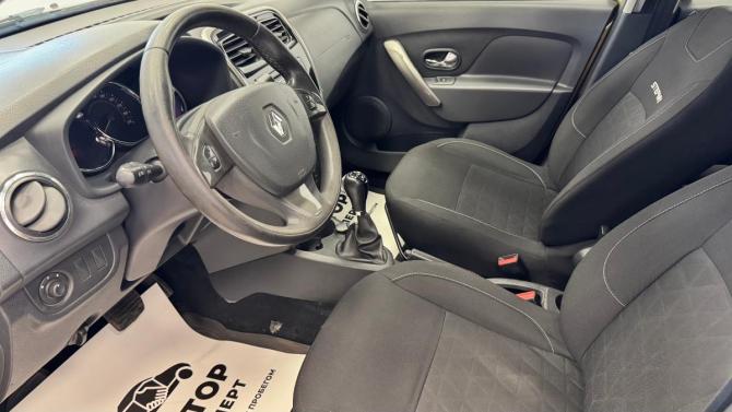 Renault Sandero II с пробегом 2015 года, цена 725 000 рублей, 222498 км, хэтчбек, Автокод Объявления