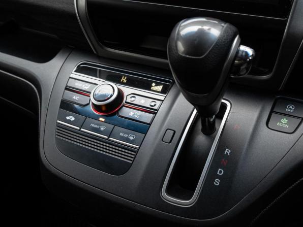 Honda Freed II с пробегом 2018 года, цена 1 540 000 рублей, 179124 км, компактвэн, Автокод Объявления