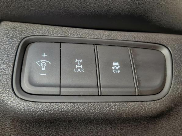 Hyundai Santa Fe IV с пробегом 2019 года, цена 2 999 000 рублей, 120130 км, внедорожник, Автокод Объявления