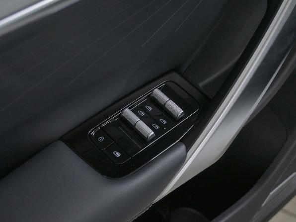 Geely Atlas II с пробегом 2024 года, цена 2 990 000 рублей, 40500 км, внедорожник, Автокод Объявления