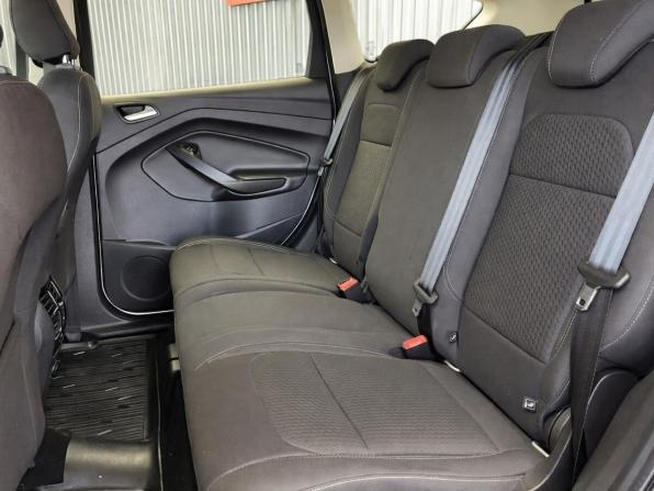 Ford Kuga II Рестайлинг с пробегом 2019 года, цена 1 597 000 рублей, 136459 км, внедорожник, Автокод Объявления