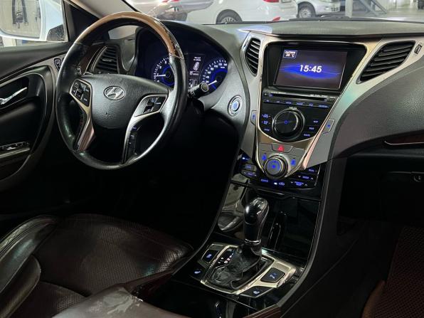 Hyundai Grandeur V с пробегом 2011 года, цена 1 290 000 рублей, 165137 км, седан, Автокод Объявления