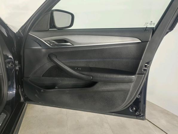 BMW 5 серии VII (G30/G31/G38) с пробегом 2018 года, цена 2 519 000 рублей, 176061 км, седан, Автокод Объявления