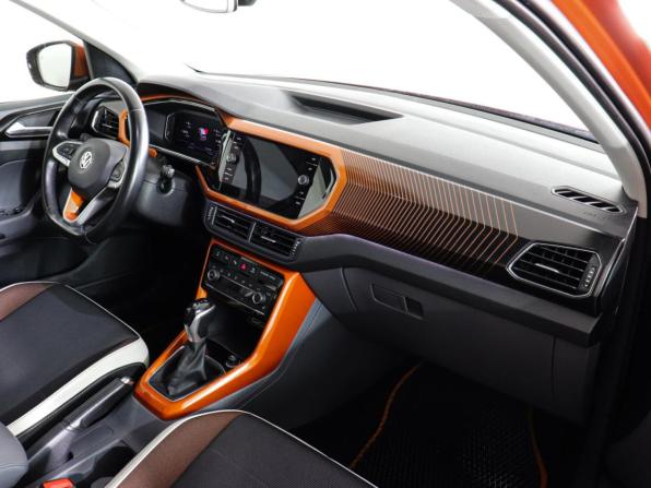 Volkswagen T-Cross I с пробегом 2019 года, цена 1 299 000 рублей, 121207 км, внедорожник, Автокод Объявления