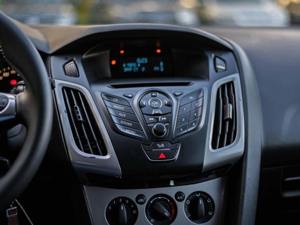 Ford Focus III с пробегом 2013 года, цена 488 000 рублей, 332249 км, хэтчбек, Автокод Объявления