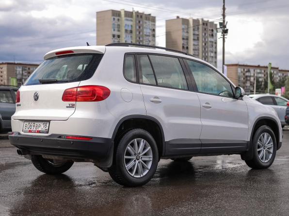 Volkswagen Tiguan I Рестайлинг с пробегом 2013 года, цена 1 059 000 рублей, 242019 км, внедорожник, Автокод Объявления