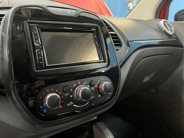 Renault Kaptur I Рестайлинг с пробегом 2020 года, цена 1 752 920 рублей, 49302 км, внедорожник, Автокод Объявления