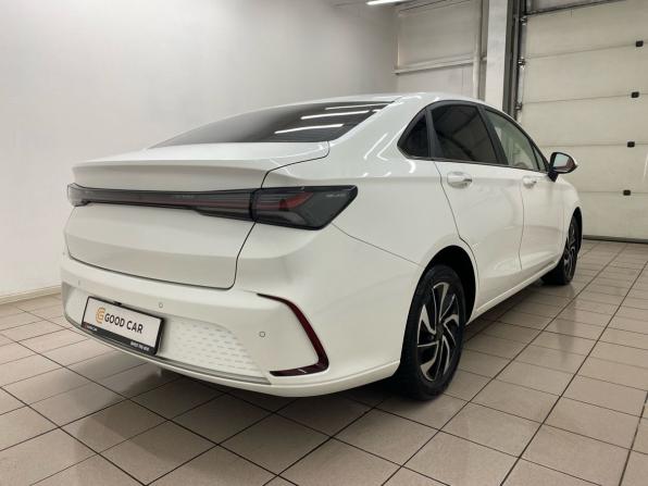 BAIC U5 Plus с пробегом 2023 года, цена 1 329 000 рублей, 90324 км, седан, Автокод Объявления