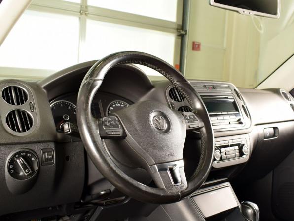 Volkswagen Tiguan I Рестайлинг с пробегом 2012 года, цена 1 379 995 рублей, 256443 км, внедорожник, Автокод Объявления
