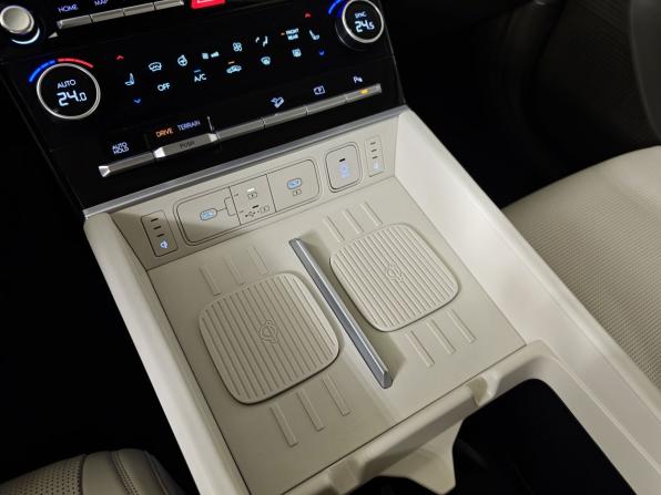 Hyundai Santa Fe V (MX5) с пробегом 2024 года, цена 4 900 000 рублей, 9947 км, внедорожник, Автокод Объявления