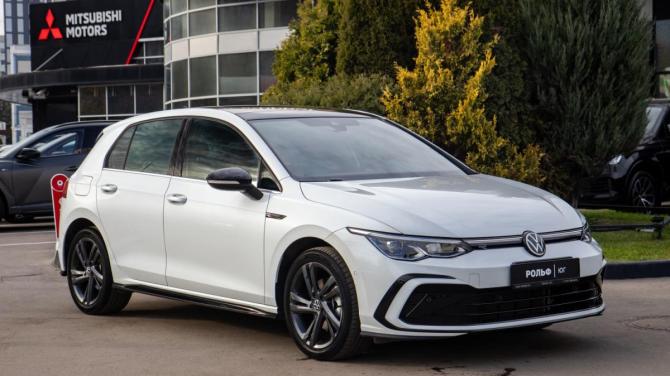 Volkswagen Golf VIII с пробегом 2020 года, цена 2 698 000 рублей, 51396 км, хэтчбек, Автокод Объявления
