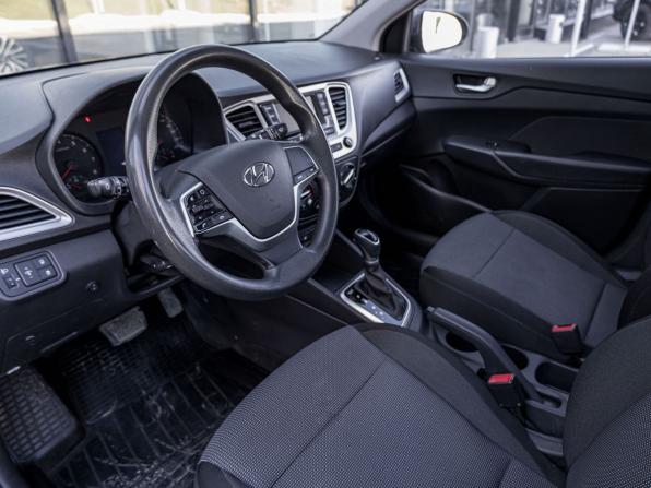 Hyundai Accent V Рестайлинг с пробегом 2023 года, цена 1 562 624 рубля, 49128 км, седан, Автокод Объявления