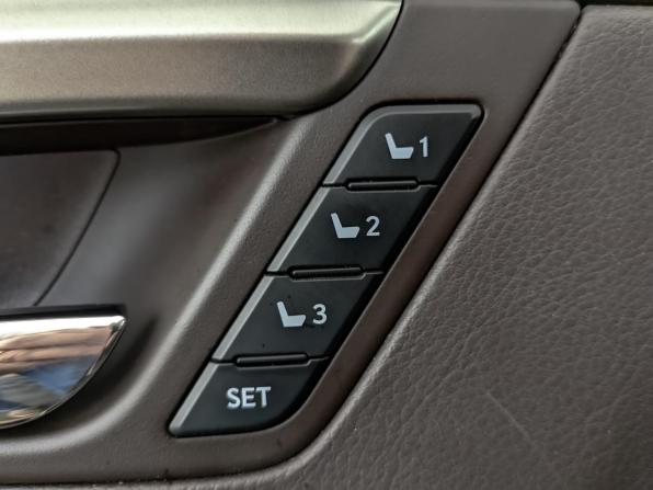 Lexus RX IV с пробегом 2019 года, цена 4 500 000 рублей, 107980 км, внедорожник, Автокод Объявления