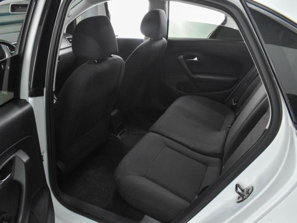 Volkswagen Polo V Рестайлинг с пробегом 2017 года, цена 944 000 рублей, 208354 км, седан, Автокод Объявления