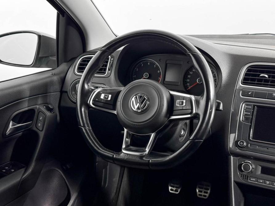 Volkswagen Polo V Рестайлинг Санкт-Петербург  - изображение 16