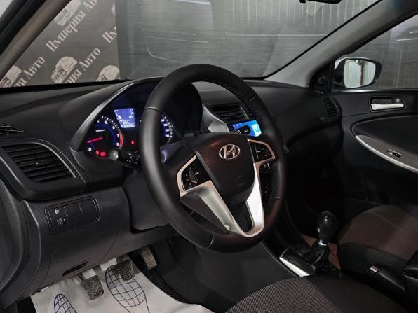 Hyundai Solaris I с пробегом 2013 года, цена 760 000 рублей, 183000 км, седан, Автокод Объявления