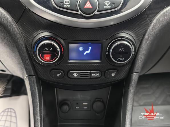 Hyundai Solaris I Рестайлинг с пробегом 2015 года, цена 898 000 рублей, 146000 км, седан, Автокод Объявления