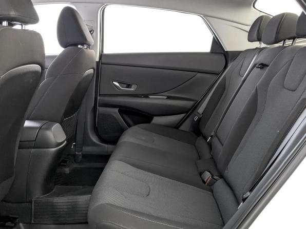 Hyundai Elantra VII (CN7) с пробегом 2022 года, цена 2 190 000 рублей, 29216 км, седан, Автокод Объявления