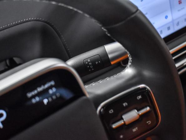 Li Auto (Lixiang) L9 I с пробегом 2023 года, цена 5 390 000 рублей, 93000 км, внедорожник, Автокод Объявления