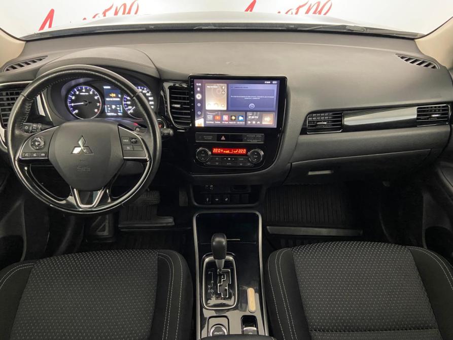 Mitsubishi Outlander III Рестайлинг 3 Псков  - изображение 9