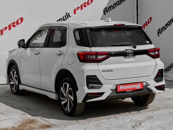 Toyota Raize I с пробегом 2020 года, цена 2 100 000 рублей, 34163 км, внедорожник, Автокод Объявления